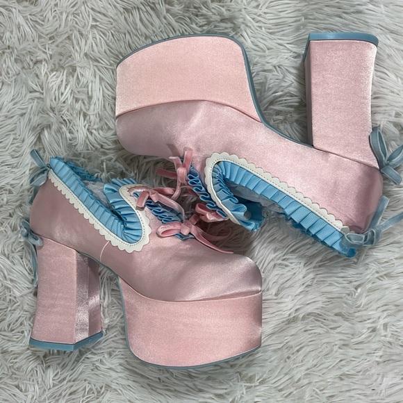 💔SOLD💔 SUGAR THRILLZ Bisou Baby Ruffle Bow Satin Platform Heels  Loafers Pink 6 - Picture 6 of 9
